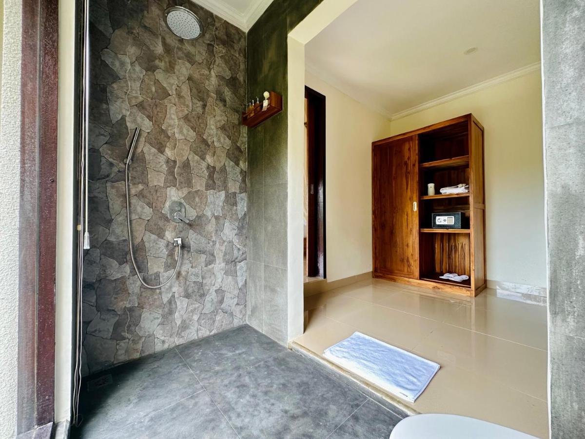 Coco Hotel Sakti